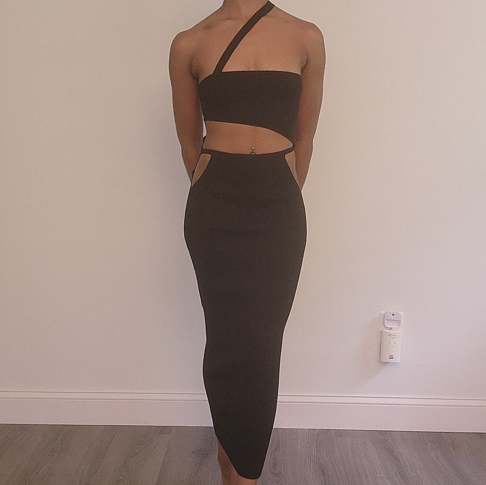 Midi Cutout dress